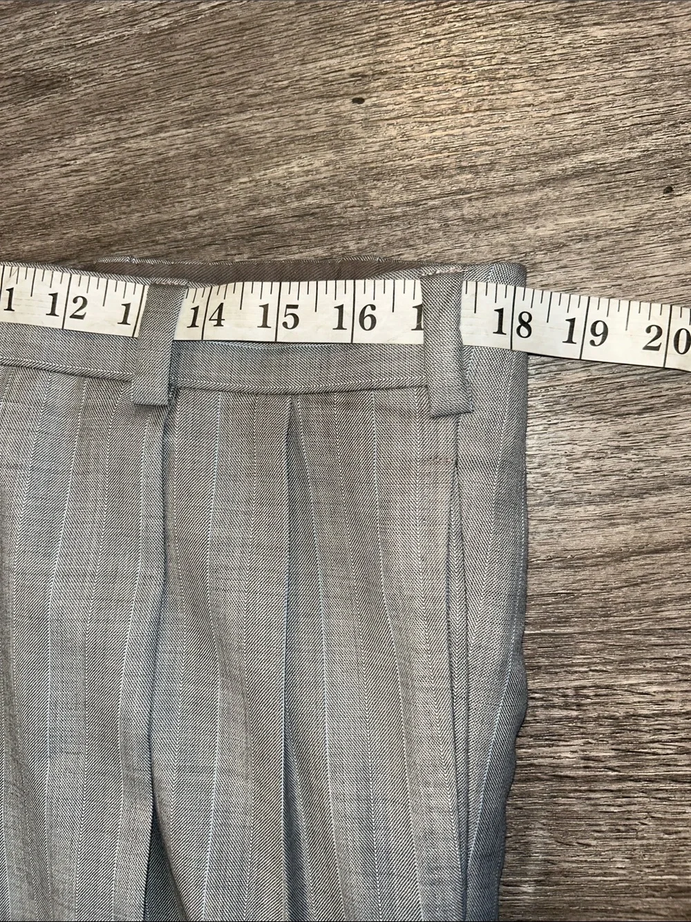Tom James Prestige Custom Gray Pinstripe Wool Blend Suit 44R 36x28